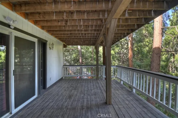 24048 Altdorf, Crestline, California 92325
