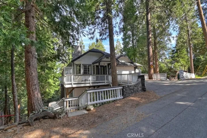 24048 Altdorf, Crestline, California 92325