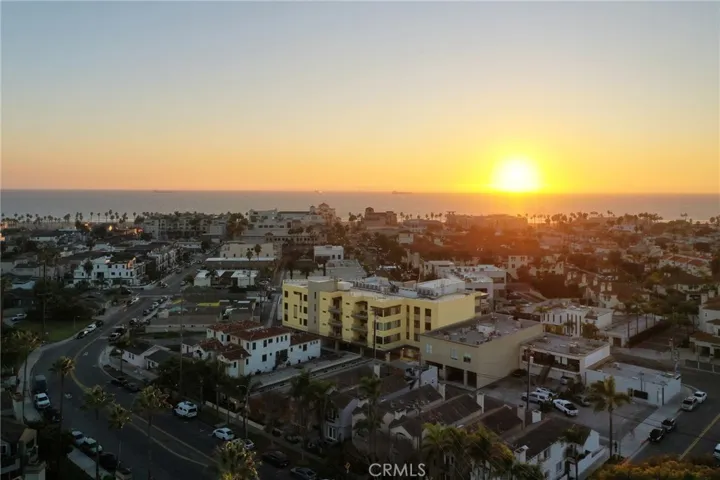 414 Main St. 410, Huntington Beach, California 92648