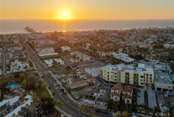 414 Main St. 410, Huntington Beach, California 92648