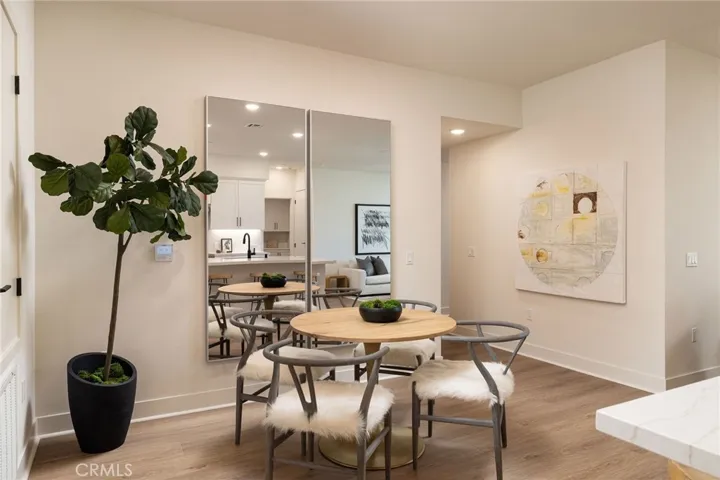 414 Main St. 410, Huntington Beach, California 92648