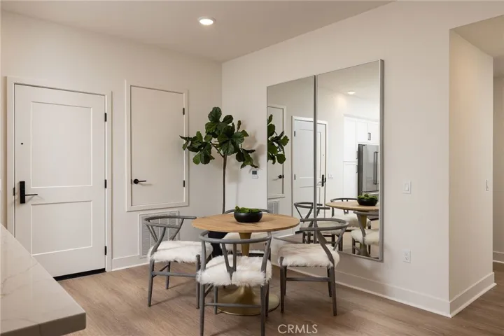 414 Main St. 410, Huntington Beach, California 92648