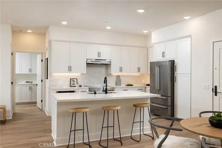 414 Main St. 410, Huntington Beach, California 92648
