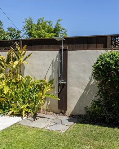 outdoor shower