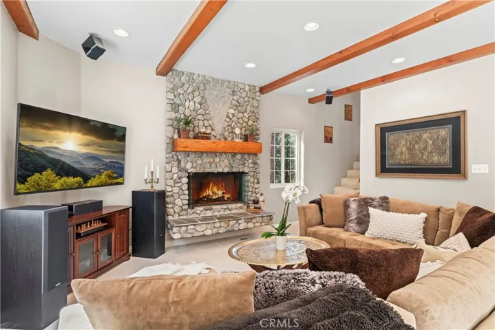 197 Massive Road, Lake Arrowhead, California 92317