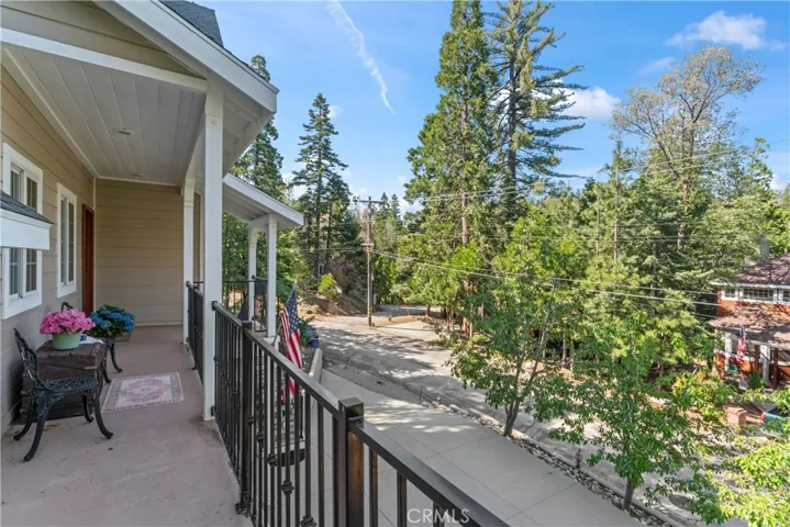 197 Massive Road, Lake Arrowhead, California 92317