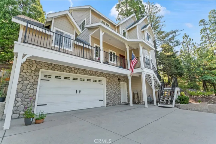 197 Massive Road, Lake Arrowhead, California 92317