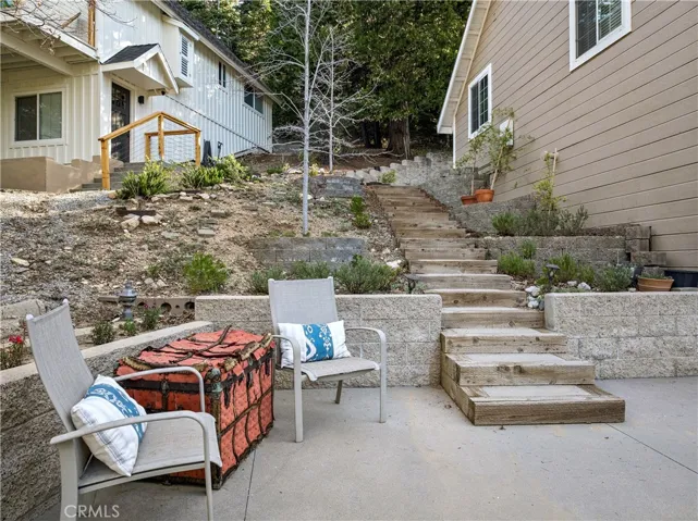 197 Massive Road, Lake Arrowhead, California 92317