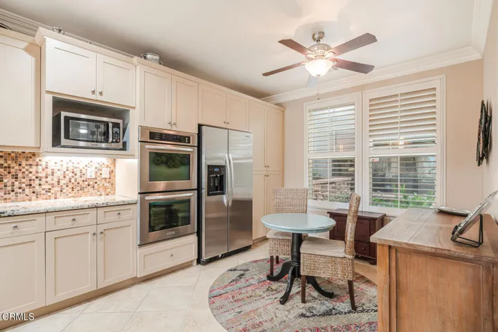 1512 Seabridge Ln Oxnard CA-large-019-01
