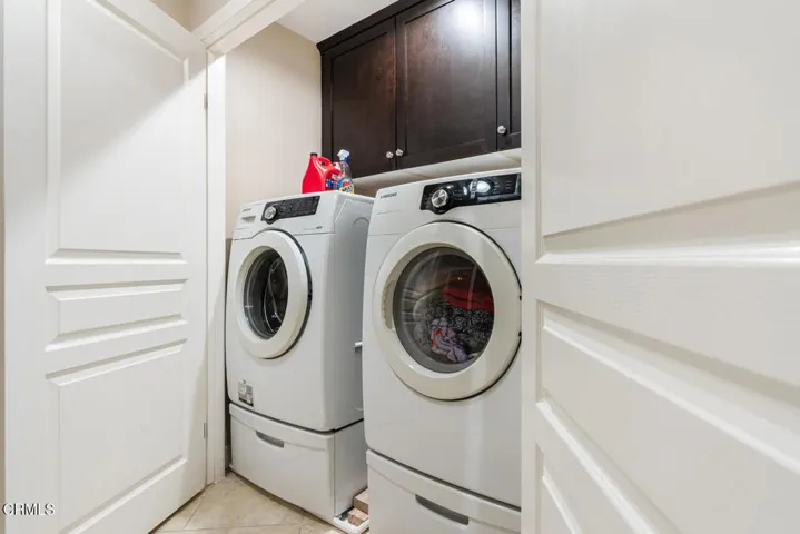 1512 Seabridge Ln Oxnard CA-large-029-01
