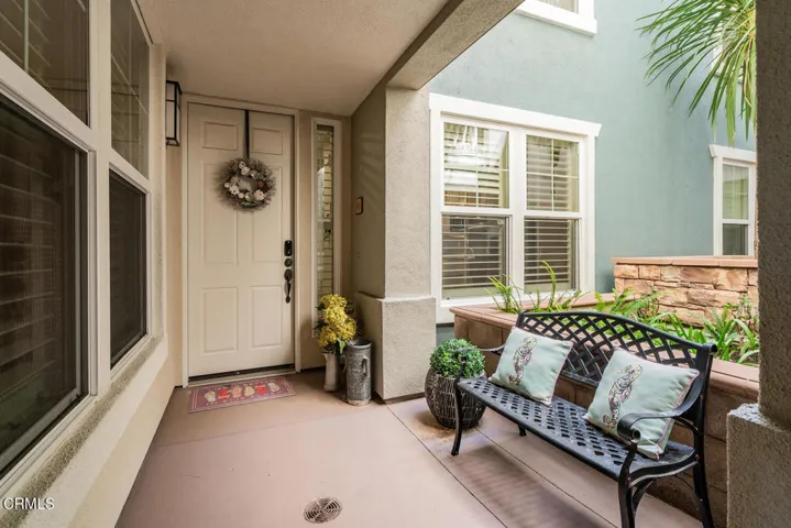 1512 Seabridge Ln Oxnard CA-large-006-02