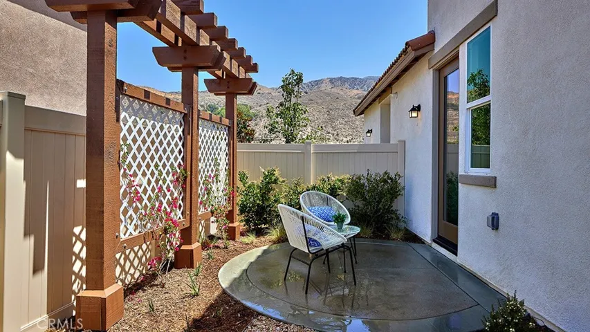 30959 Campania Road, Highland, California 92346