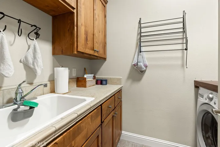 5212 Honey Rock Court, Oroville, California 95966