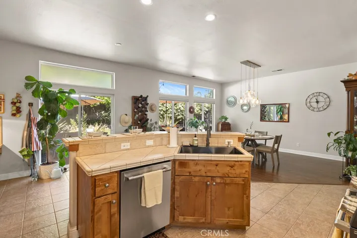 5212 Honey Rock Court, Oroville, California 95966