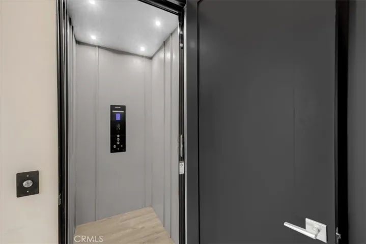Elevator