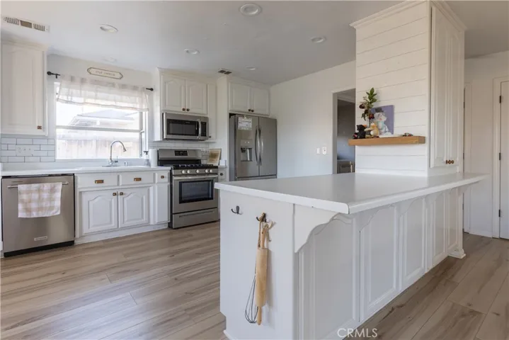 34616 Cape Cod Court, Yucaipa, California 92399