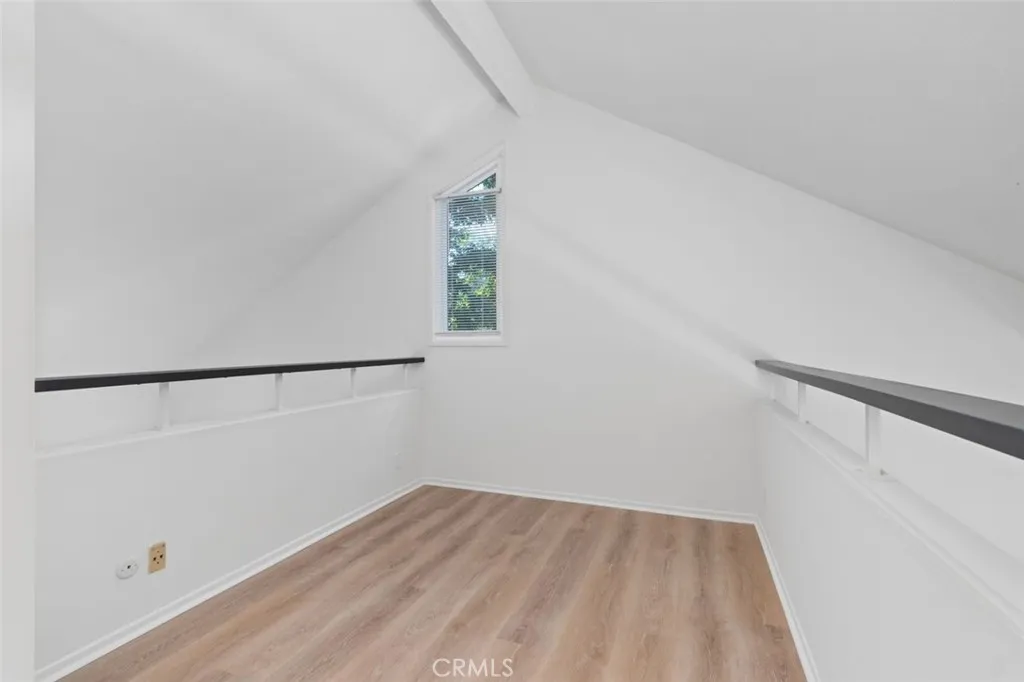 The light and bright loft is ideal for an office or guest room