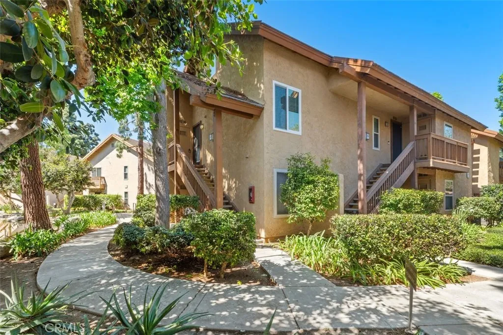 89 Lemon Grove