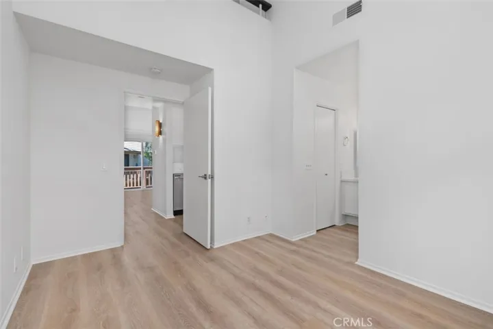 Enjoy single level living!