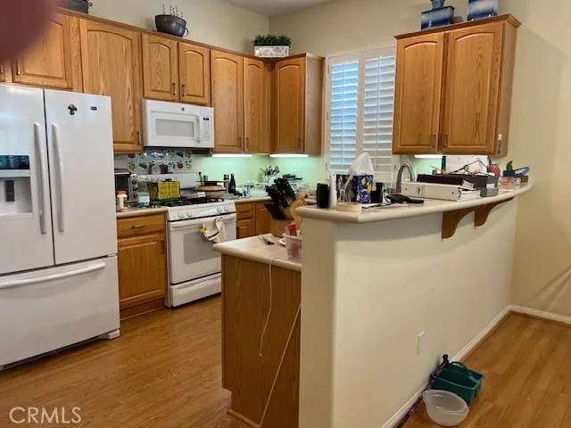 Kitchen before staged