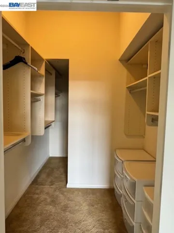Walk In Closet