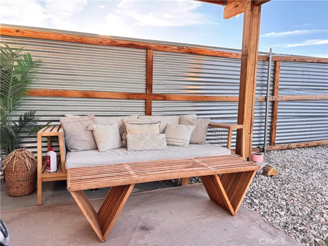 1746 Golden Sands, Landers, California 92285
