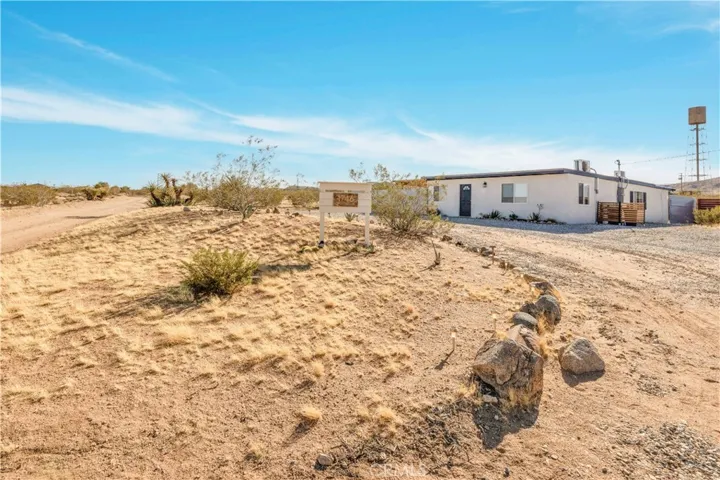 1746 Golden Sands, Landers, California 92285
