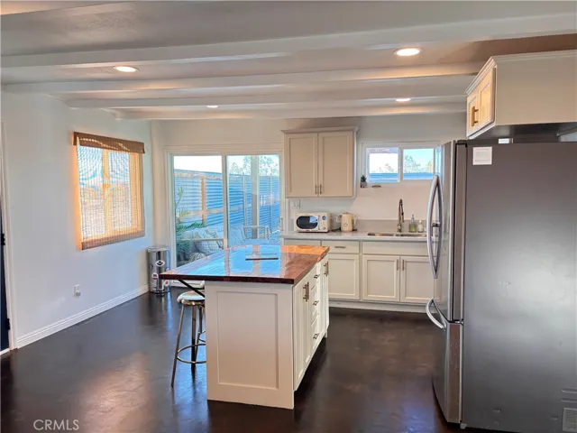 1746 Golden Sands, Landers, California 92285