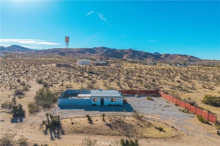 1746 Golden Sands, Landers, California 92285