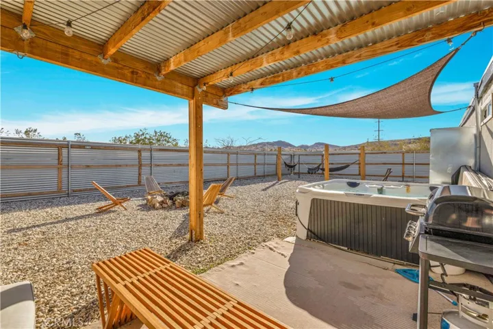 1746 Golden Sands, Landers, California 92285
