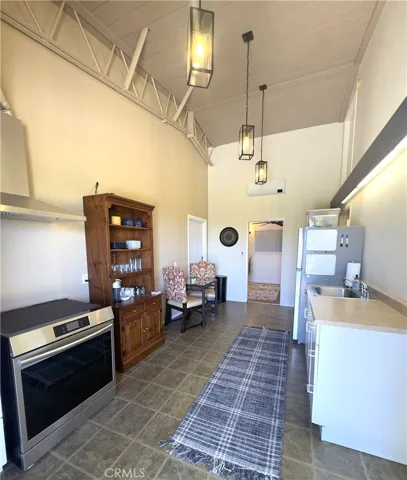 Kitchen-Dining Area