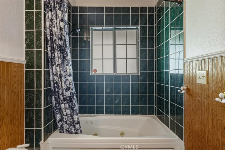 150 Clearlake, Lakeport, California 95453