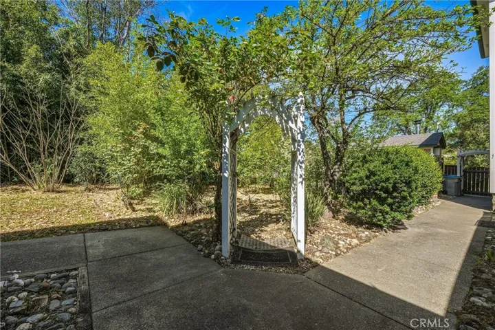 150 Clearlake, Lakeport, California 95453