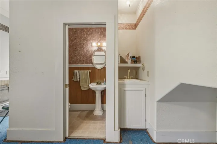150 Clearlake, Lakeport, California 95453