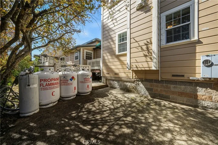 150 Clearlake, Lakeport, California 95453