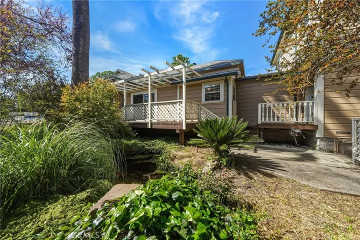 150 Clearlake, Lakeport, California 95453