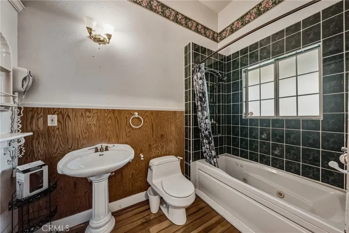 150 Clearlake, Lakeport, California 95453
