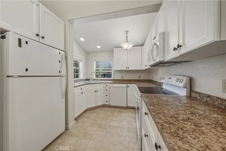 150 Clearlake, Lakeport, California 95453
