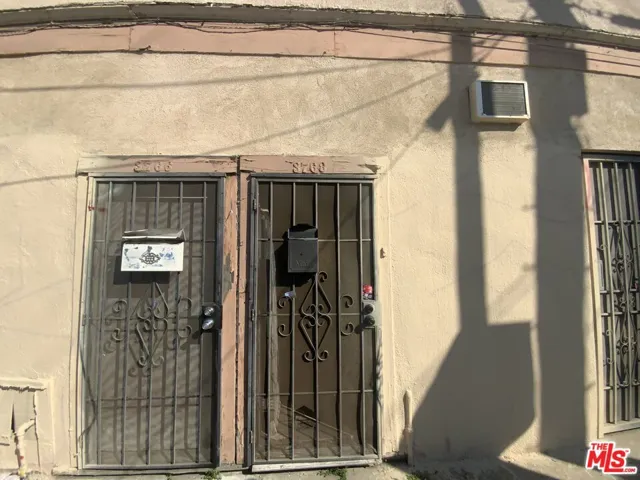 3rd Unit Entrance