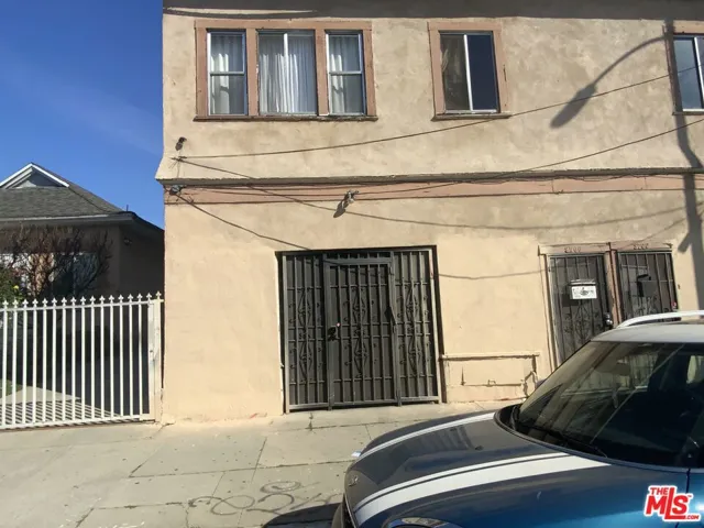 2nd Unit Entrance