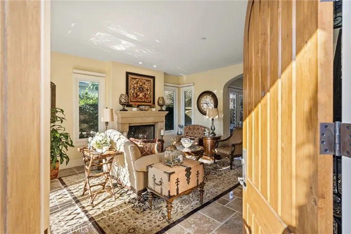3222 Clay Street, Newport Beach, California 92663