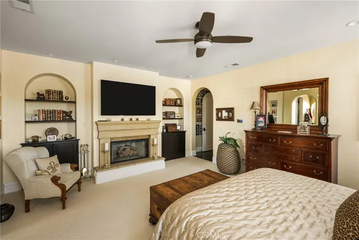 3222 Clay Street, Newport Beach, California 92663