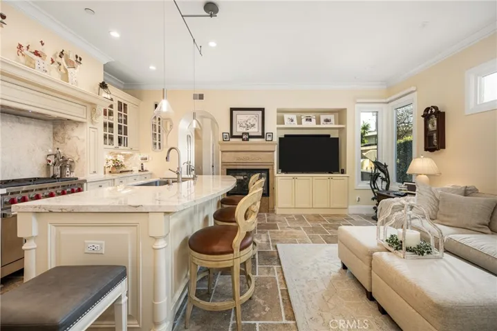 3222 Clay Street, Newport Beach, California 92663