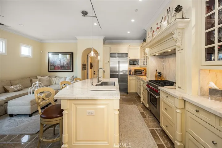 3222 Clay Street, Newport Beach, California 92663