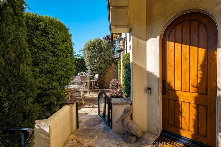3222 Clay Street, Newport Beach, California 92663