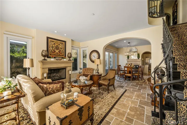 3222 Clay Street, Newport Beach, California 92663