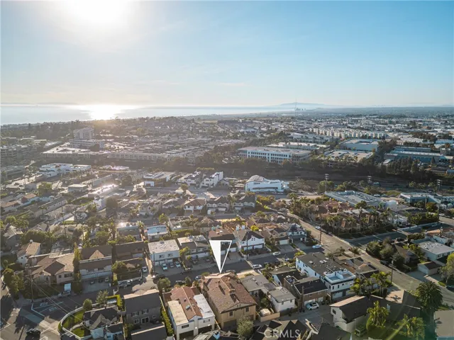 3222 Clay Street, Newport Beach, California 92663