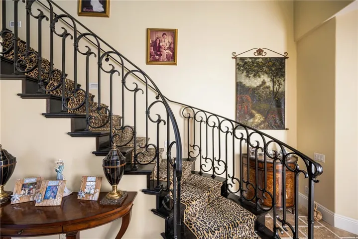 3222 Clay Street, Newport Beach, California 92663