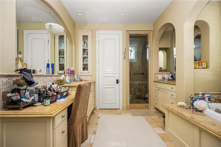 3222 Clay Street, Newport Beach, California 92663