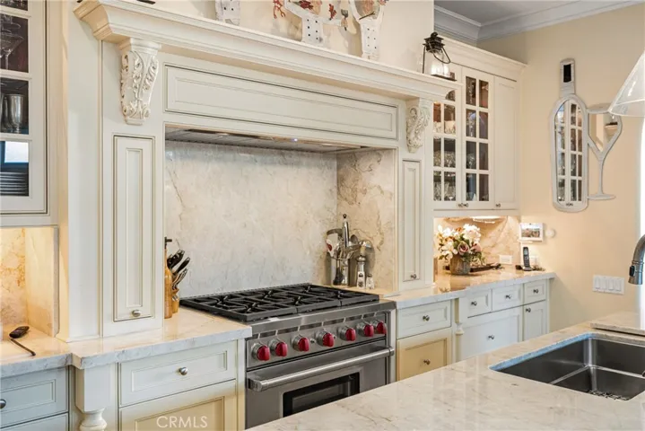 3222 Clay Street, Newport Beach, California 92663